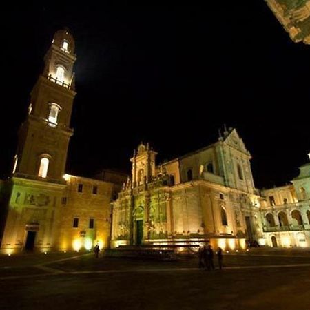 Casa Vacanze Ayroldi Lecce Bagian luar foto