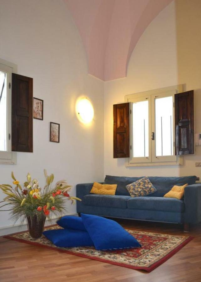 Casa Vacanze Ayroldi Lecce Bagian luar foto