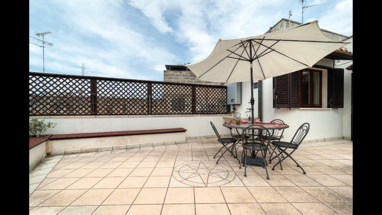Casa Vacanze Ayroldi Lecce Bagian luar foto